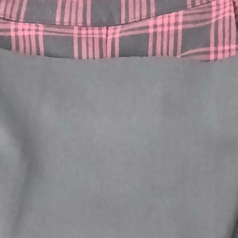 H&M Women's Plaid Mini Skirt Womens Size 6 Black & Red Y2K Dark Academia Pleated
